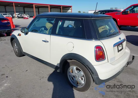 2009 Mini Cooper from USA, damaged, VIN WMWMF33519TW79049